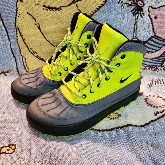 Nike ACG Shoes Youth Nike Woodside 2 High Acg Boot Poshmark